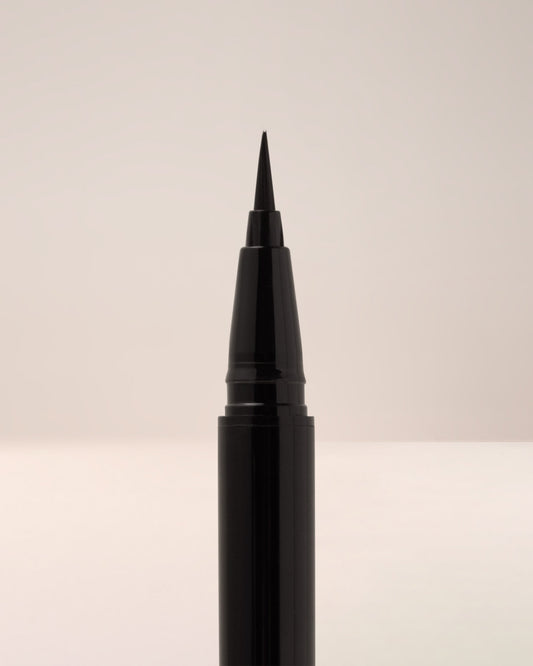Brush Tip Illustrative Eyeliner